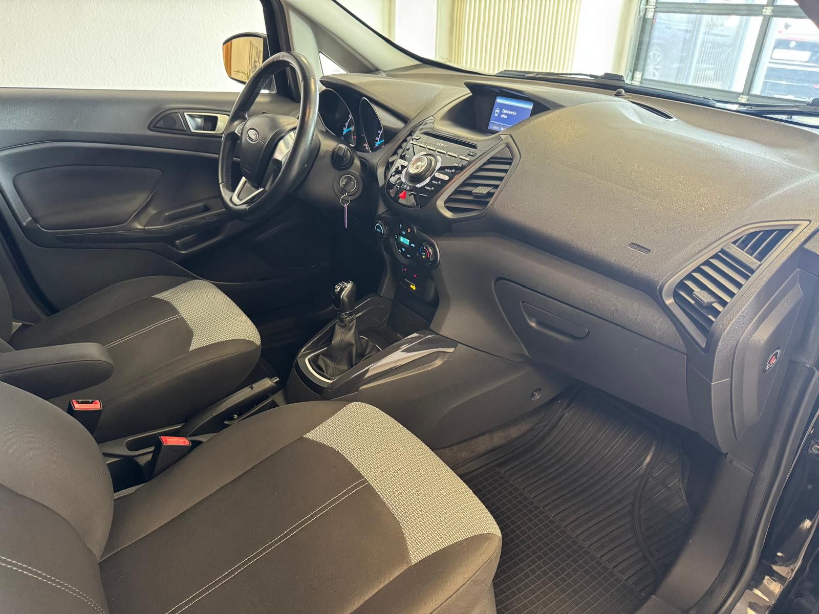 Fahrzeugabbildung Ford EcoSport Trend / AHK/ NAVI/ KAMERA/ GARANTIE
