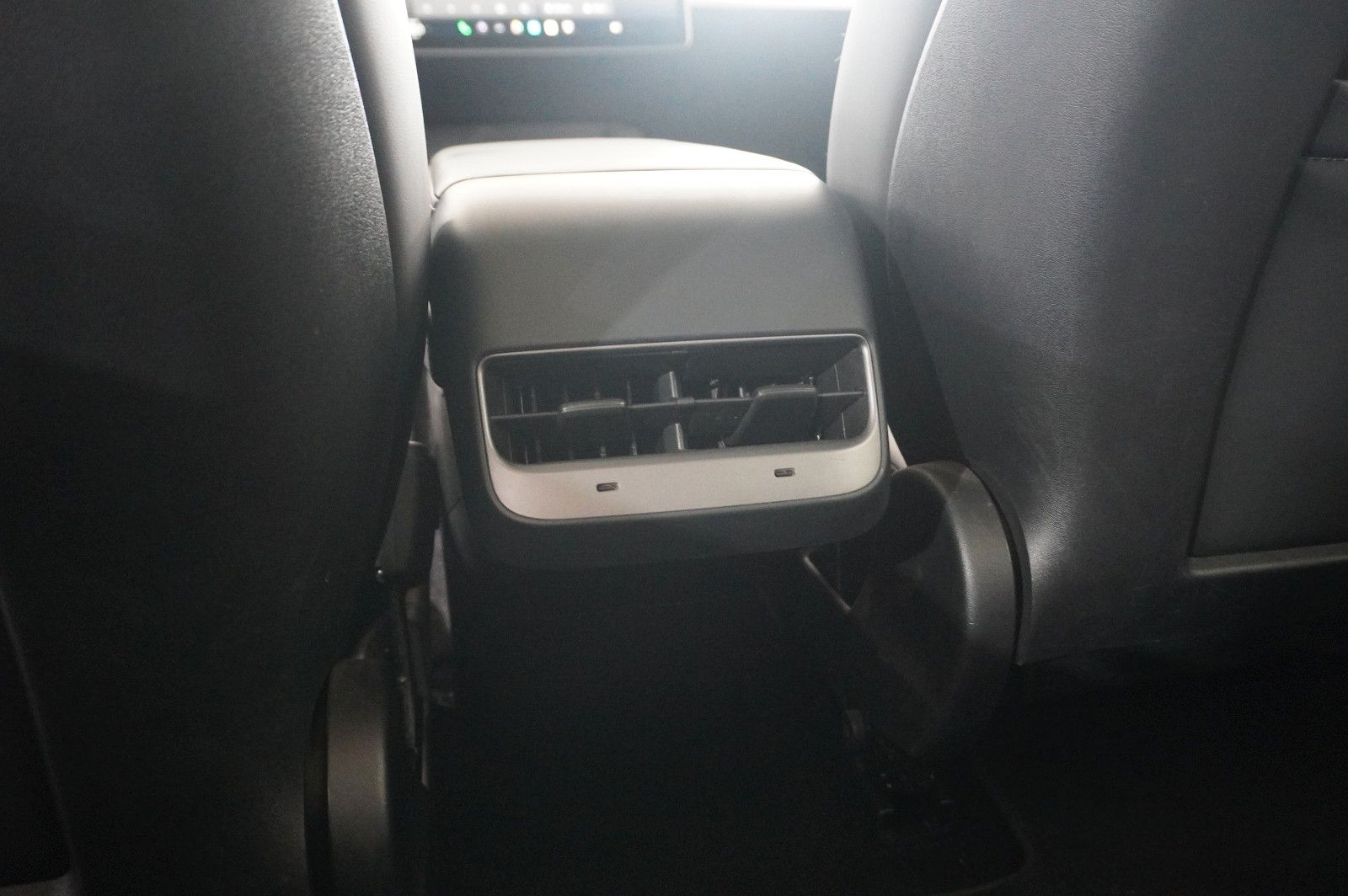 Fahrzeugabbildung Tesla Model 3 LONGRANGE DUAL-MOTOR NAVI/KAMERA/DAB/AMD