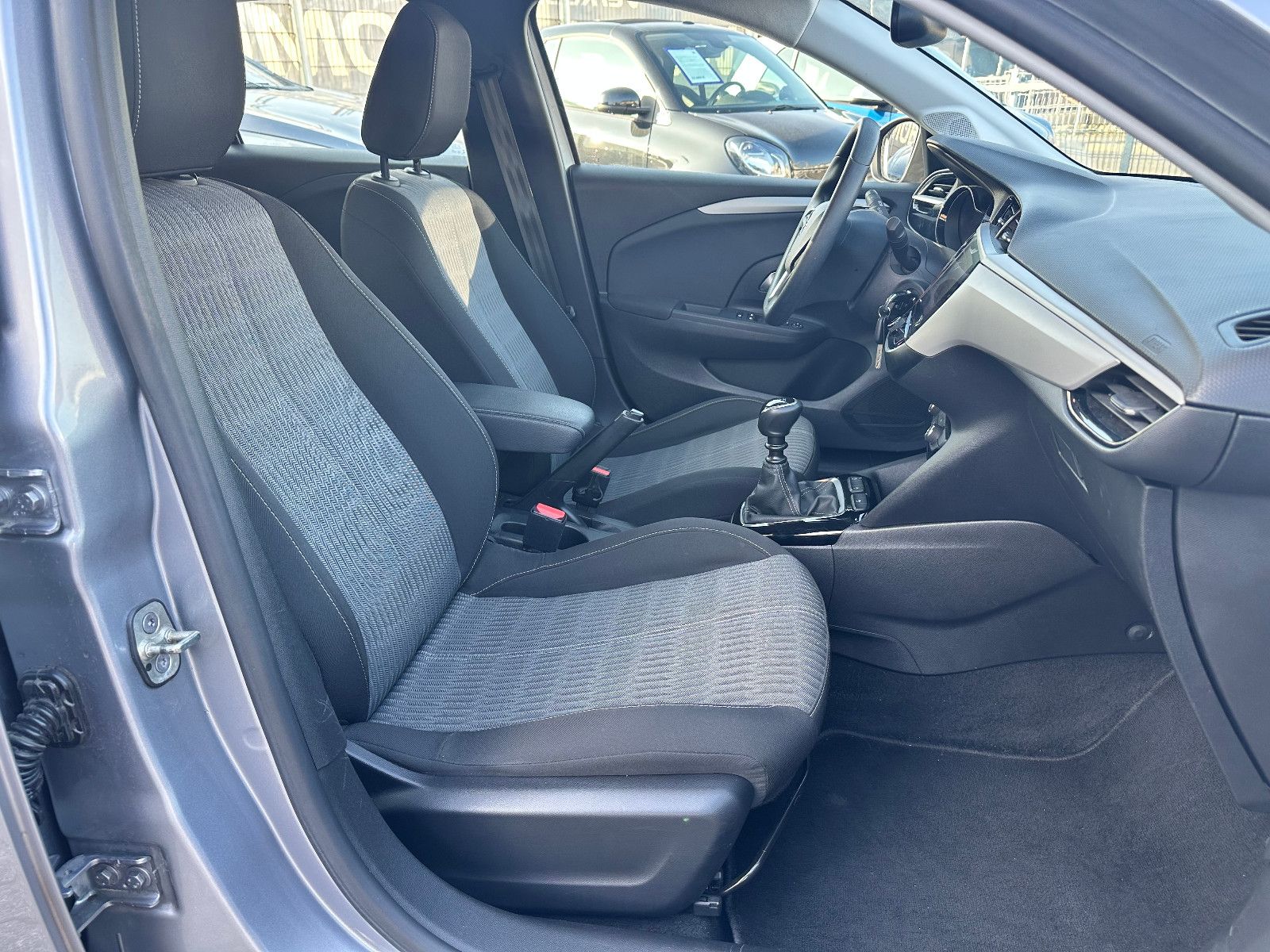 Fahrzeugabbildung Opel Corsa F Edition / PDC / Navi / CarPlay