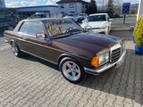 Mercedes-Benz 280 - Mercedes-Benz 280 in Frankfurt (Main)