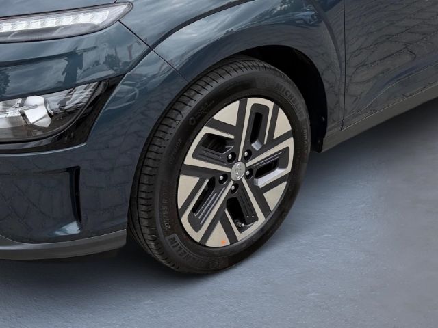 Fahrzeugabbildung Hyundai KONA Edition 30+ Elektro 2WD +CARPLAY+KLIMA+SHZ+