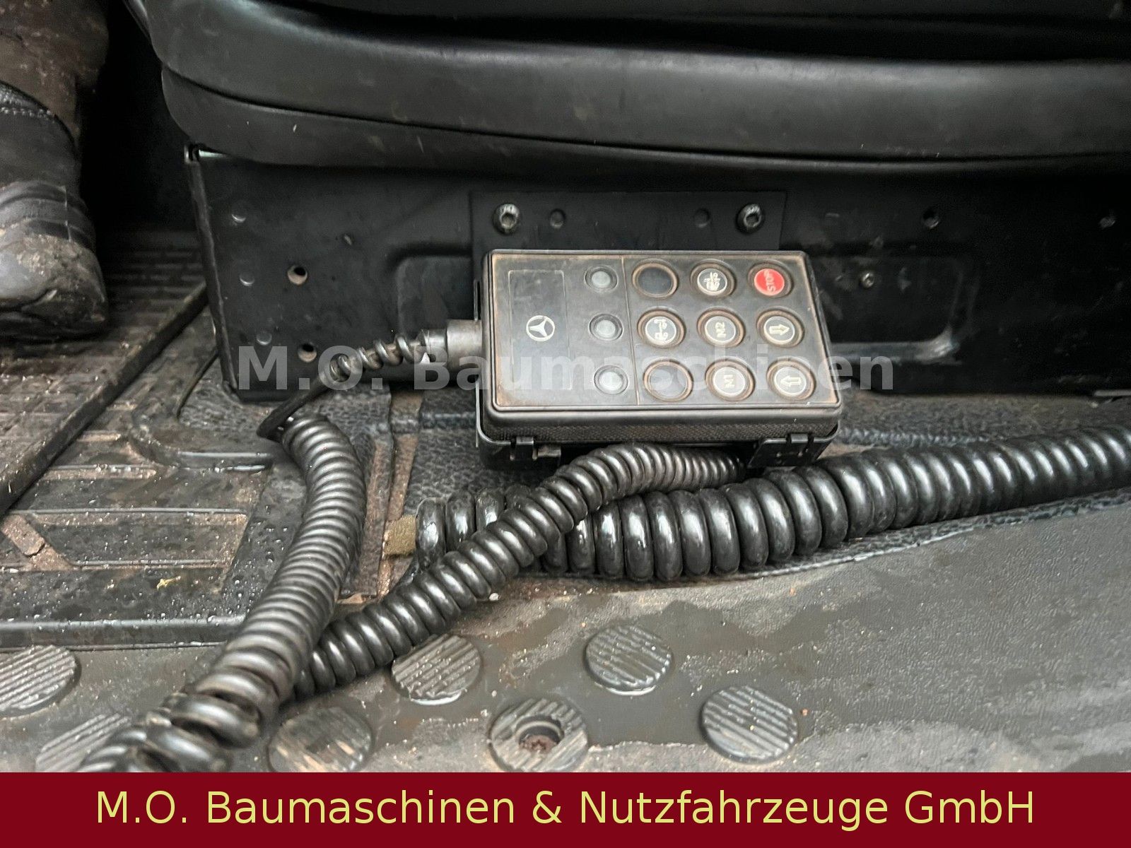 Fahrzeugabbildung Mercedes-Benz Actros 1841 / AC /Euro5 /Meier Ratio Pak 13 H /