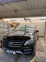 Mercedes-Benz 350 - Mercedes 350 SUV