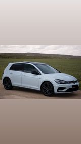 Volkswagen VW Golf 7 R Line 1.5 TFSI - Volkswagen Golf: TFSI