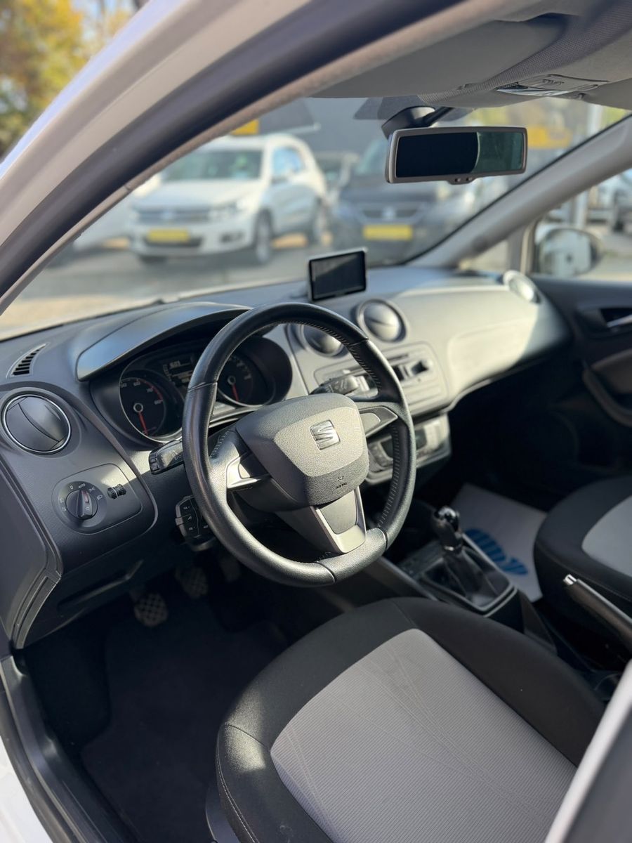 Fahrzeugabbildung SEAT Ibiza 1.4 Style *NAVI *PDC *TEMPOMAT