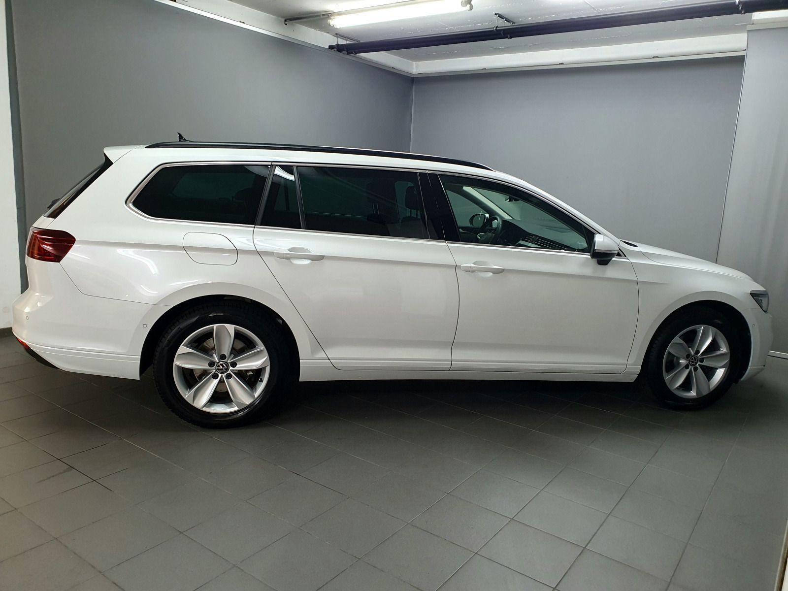 Volkswagen Passat Variant Business 2.0TDI DSG ACC IQ.LIGHT foto 3