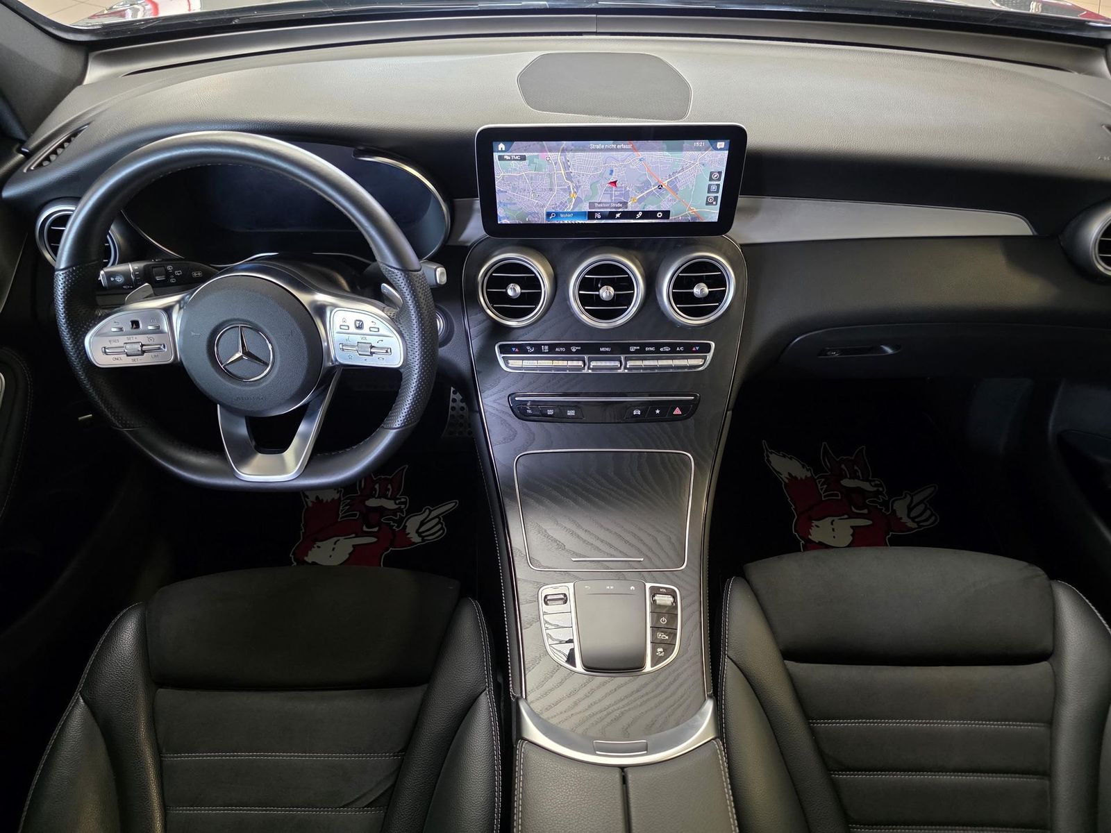 Fahrzeugabbildung Mercedes-Benz GLC 200 4M AMG/Night/Spur/Virtual/Ahk 155 kW ...