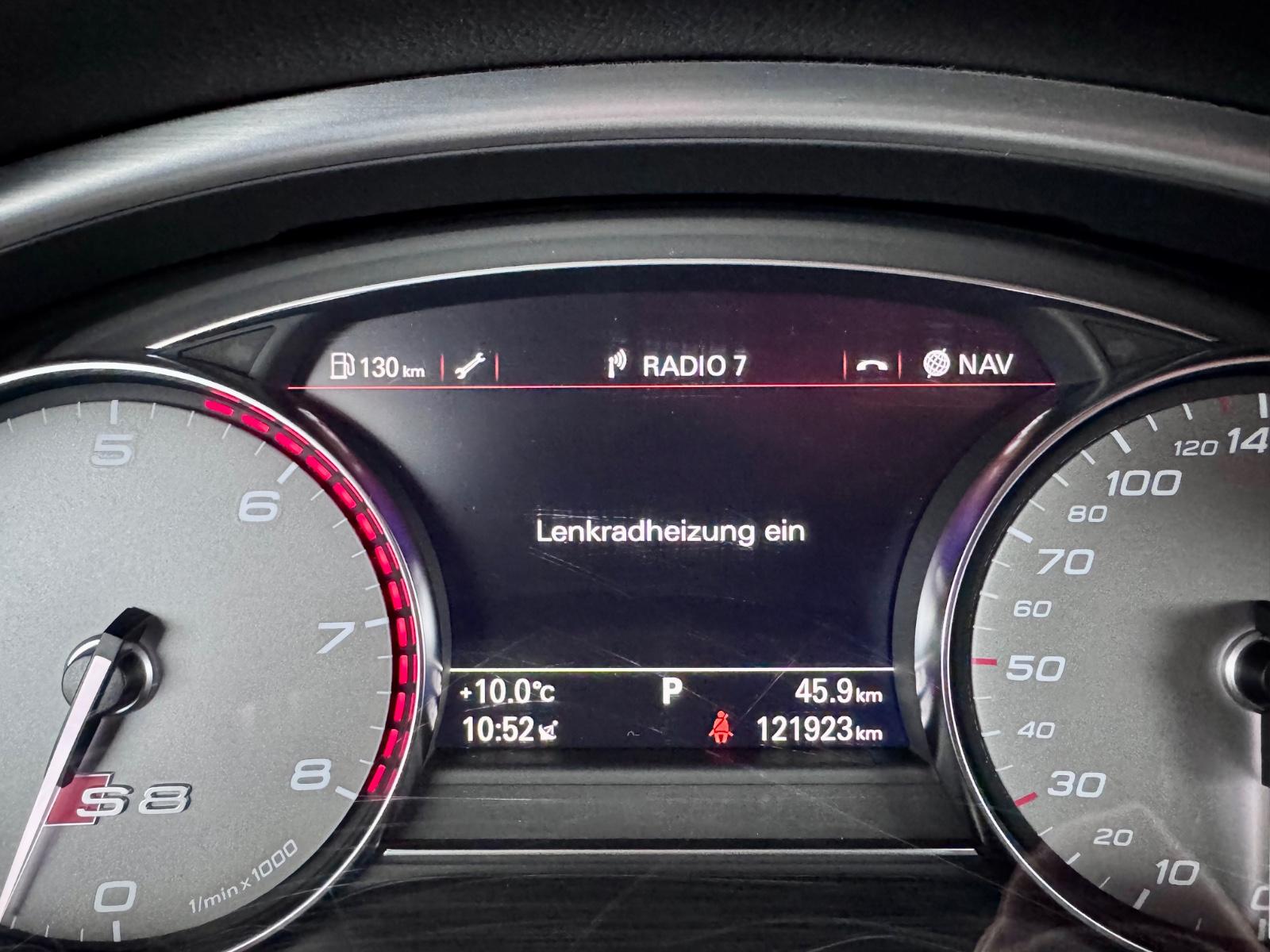AUDI S8 - 4.0 - 519 ch - CARNET ENTRETIEN - CERAMIQUE AV AR