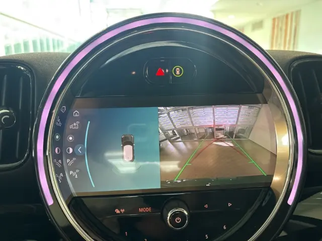 MINI Cooper S Countryman ALL4 Navi Digitales Cockpit 