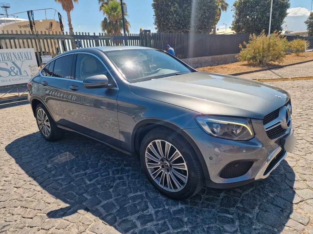 Image of Mercedes-Benz GLC 250