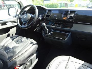Fotografie des VW T6 Multivan 2.0 TDI Generation Six AHK 2.500kg