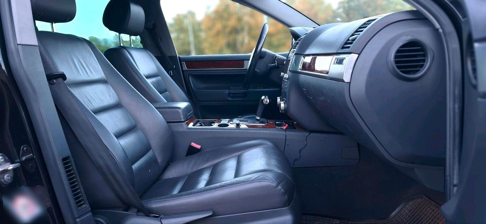 Volkswagen Touareg 2004 — photo 10