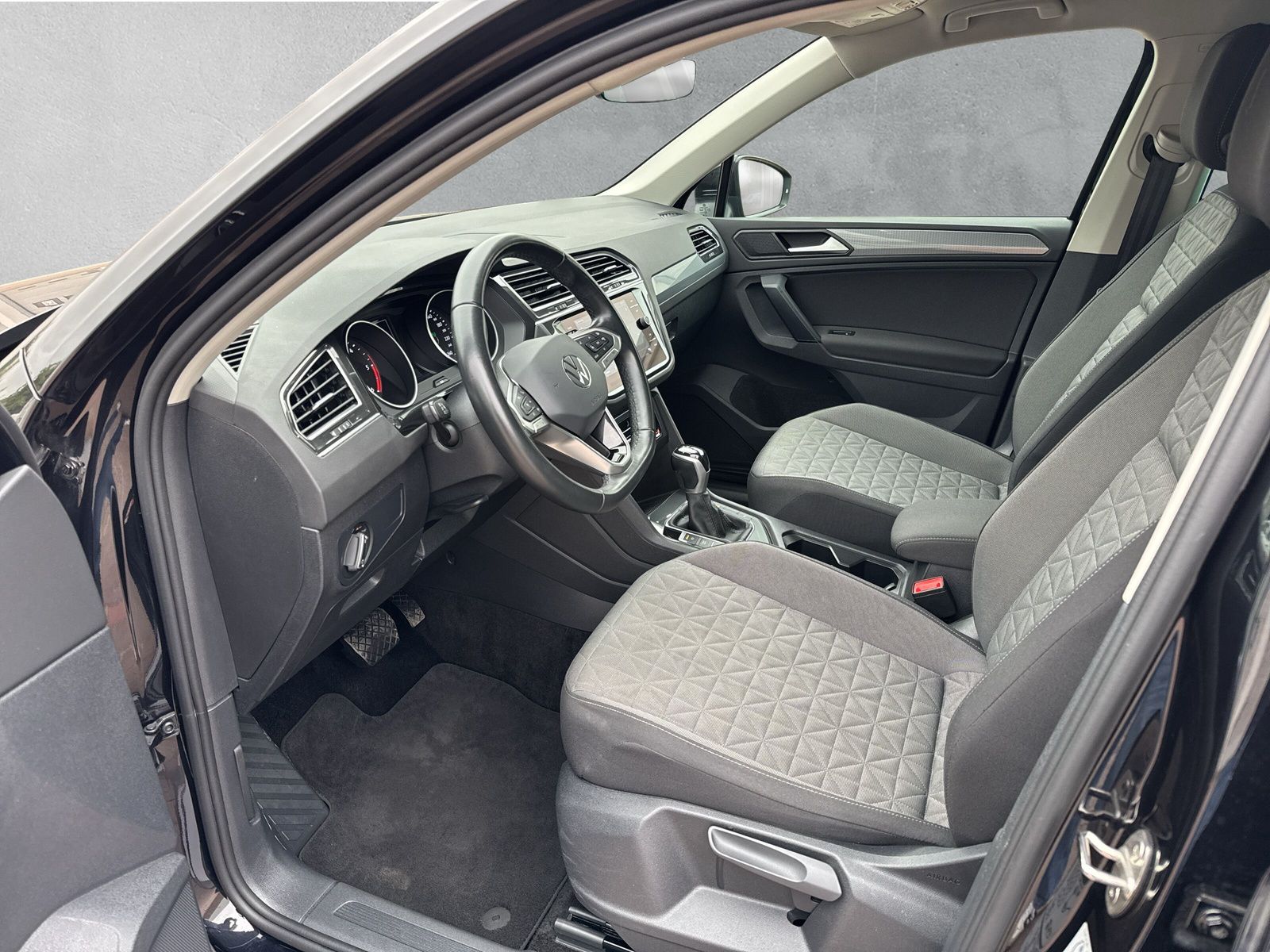 Fahrzeugabbildung Volkswagen Tiguan 2.0 TDI Life SHZ