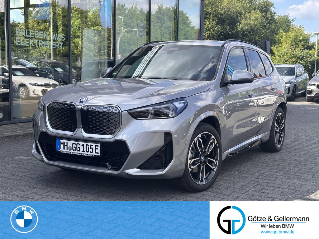 BMW iX1