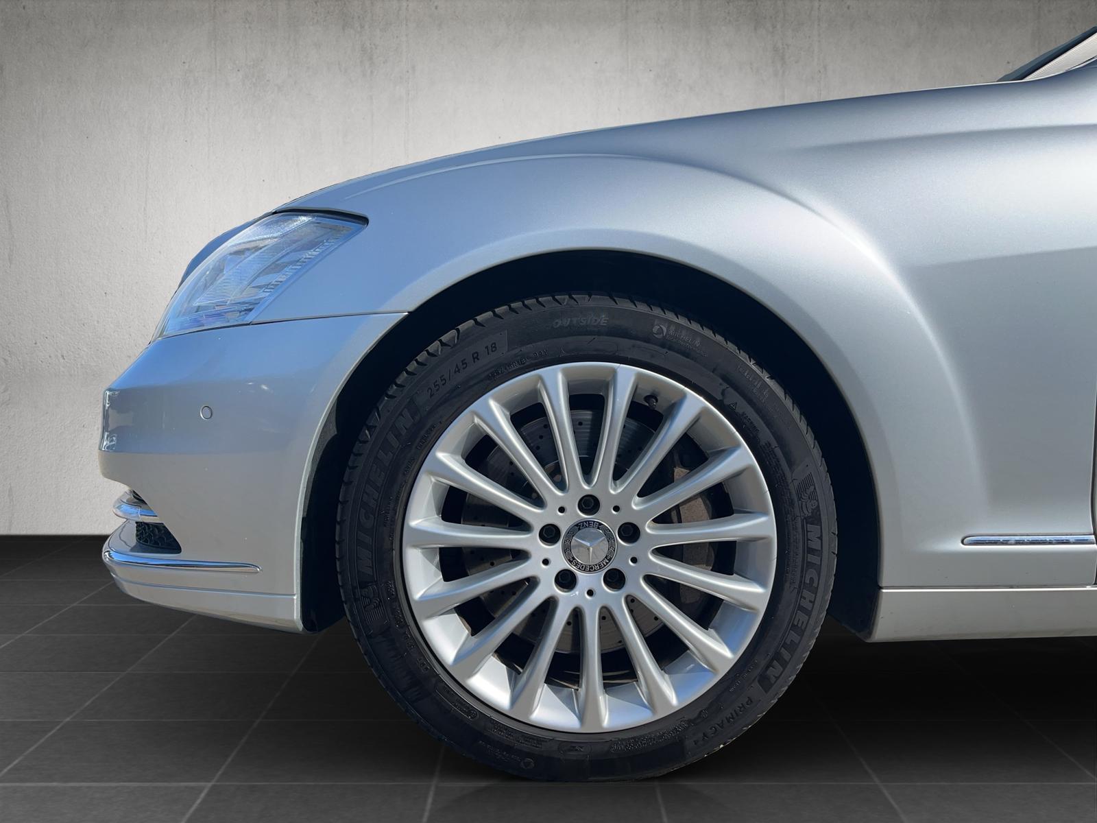 MERCEDES-BENZ S 500 L 4MATIC V8 4.7 435ch - CUIR - DISTRONIC PLUS - CAMÉRA DE RECUL - SIÈGES VENTILÉS - TOIT OUVRANT