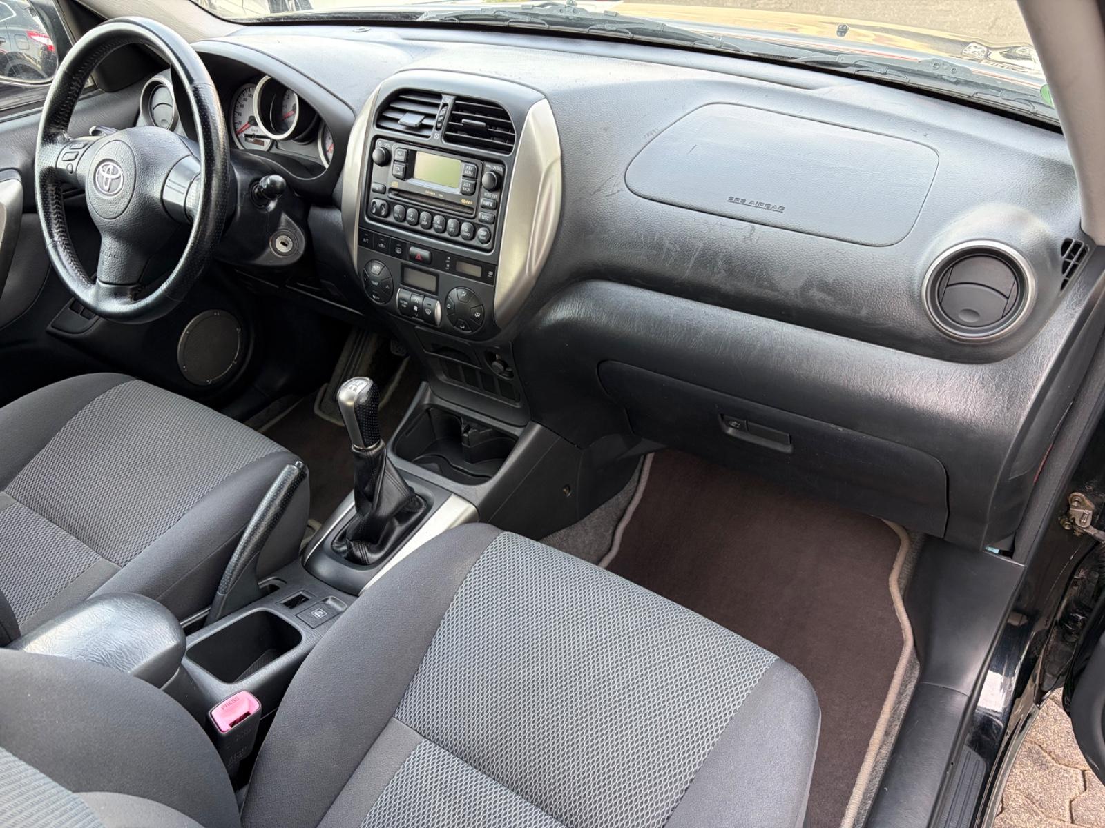 TOYOTA RAV 4 2.0 150CH 4X4