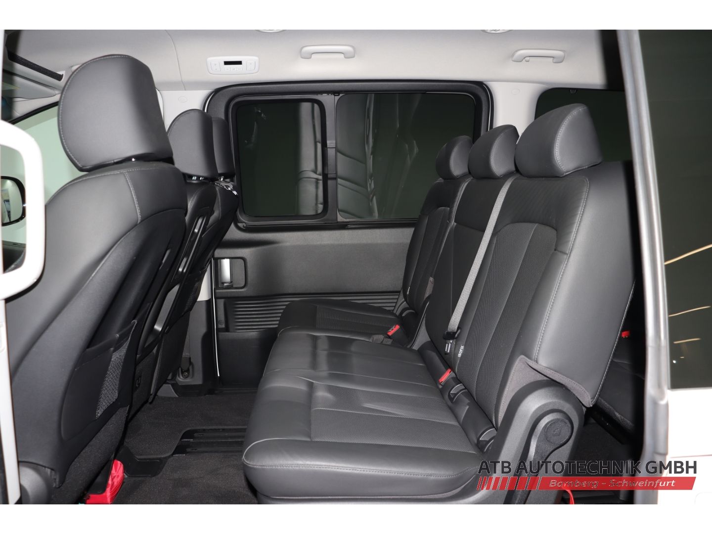 Fahrzeugabbildung Hyundai STARIA Prime 2WD 2.2 CRDi Park-Paket Navi Bose K