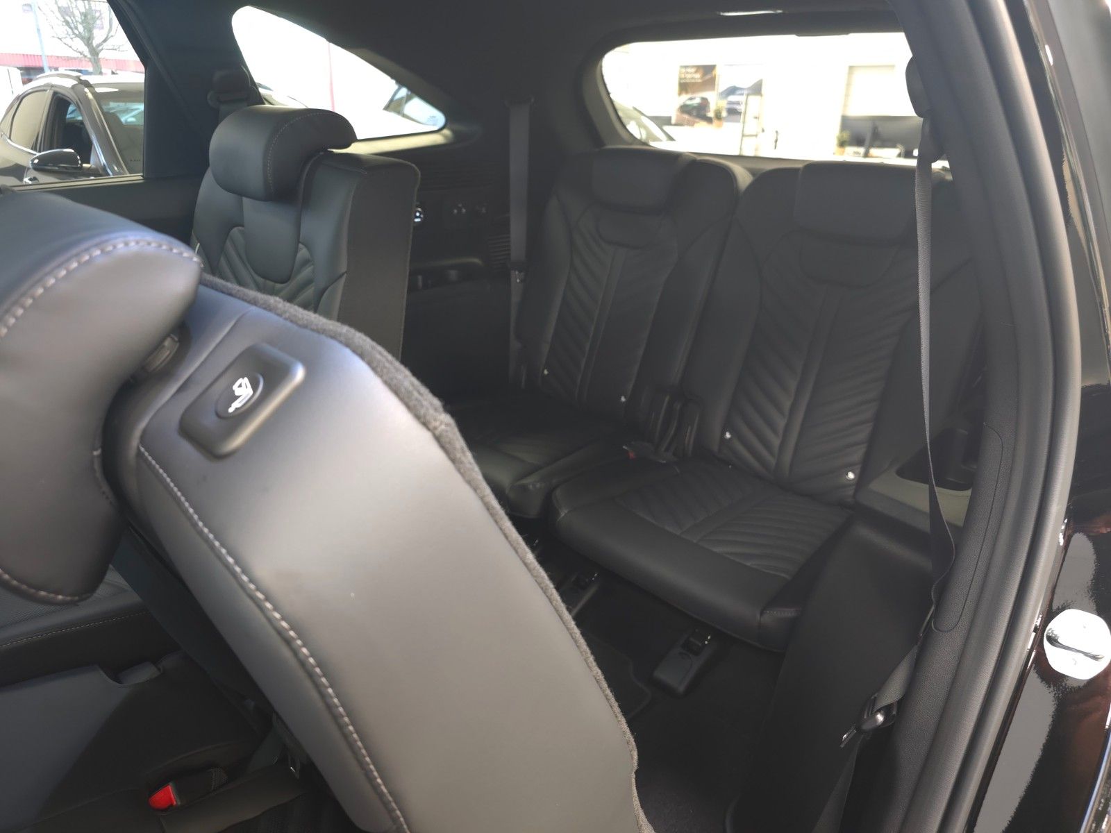 Fahrzeugabbildung Kia Sorento PE 1.6T HEV AWD PLA 7S NAP RR GD