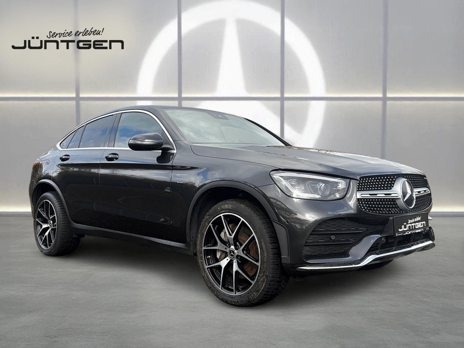 MERCEDES-BENZ GLC 300 e 4M Coupé AMG DSC MULTIBEAM BURMESTER