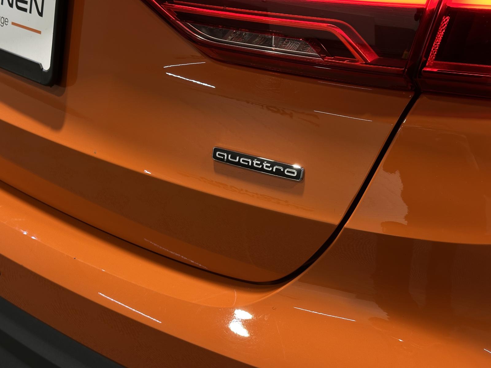 Audi Q3 40 TDI / S TRONIC / QUATTRO / PANO / LED /