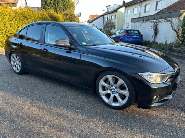 BMW 335i Lim. Aut. XENON NAVI  Head Up KLIMA PDC ALU