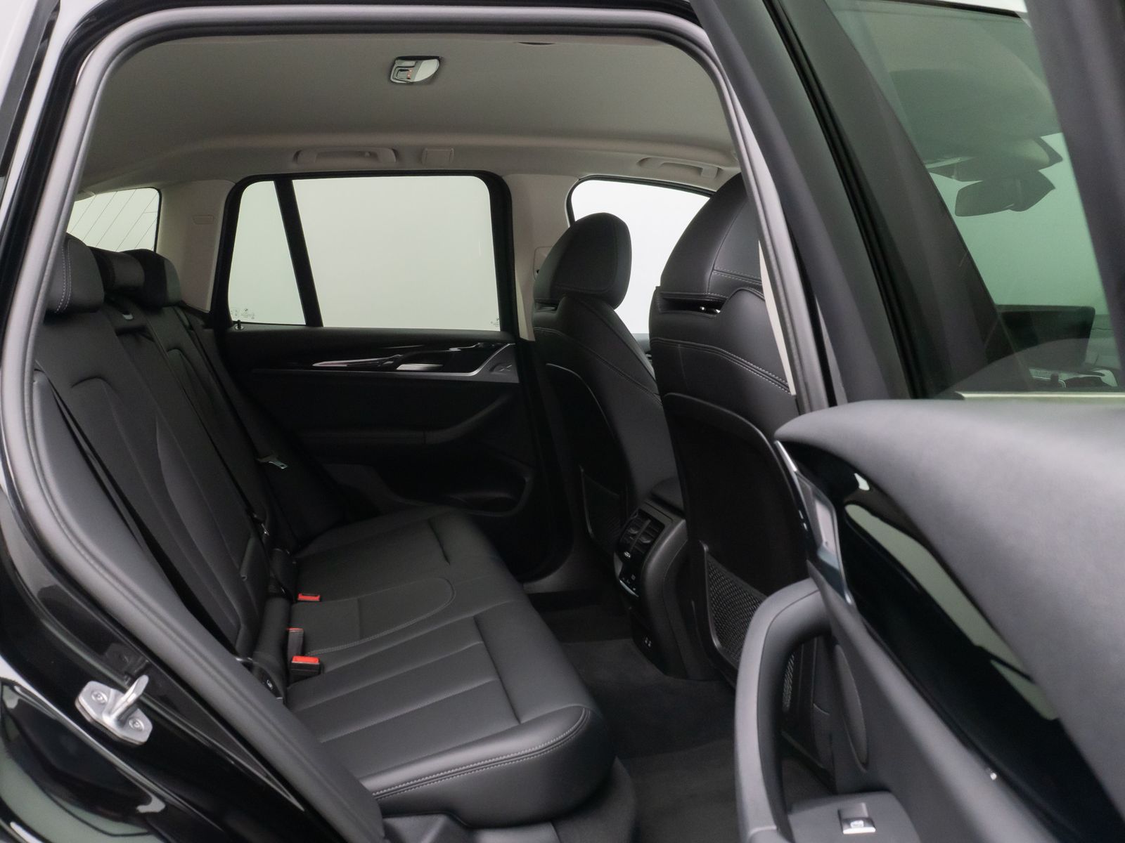 Fahrzeugabbildung BMW X3 xD30e DAB HiFi Kamera Leder Sportstz 18Zoll
