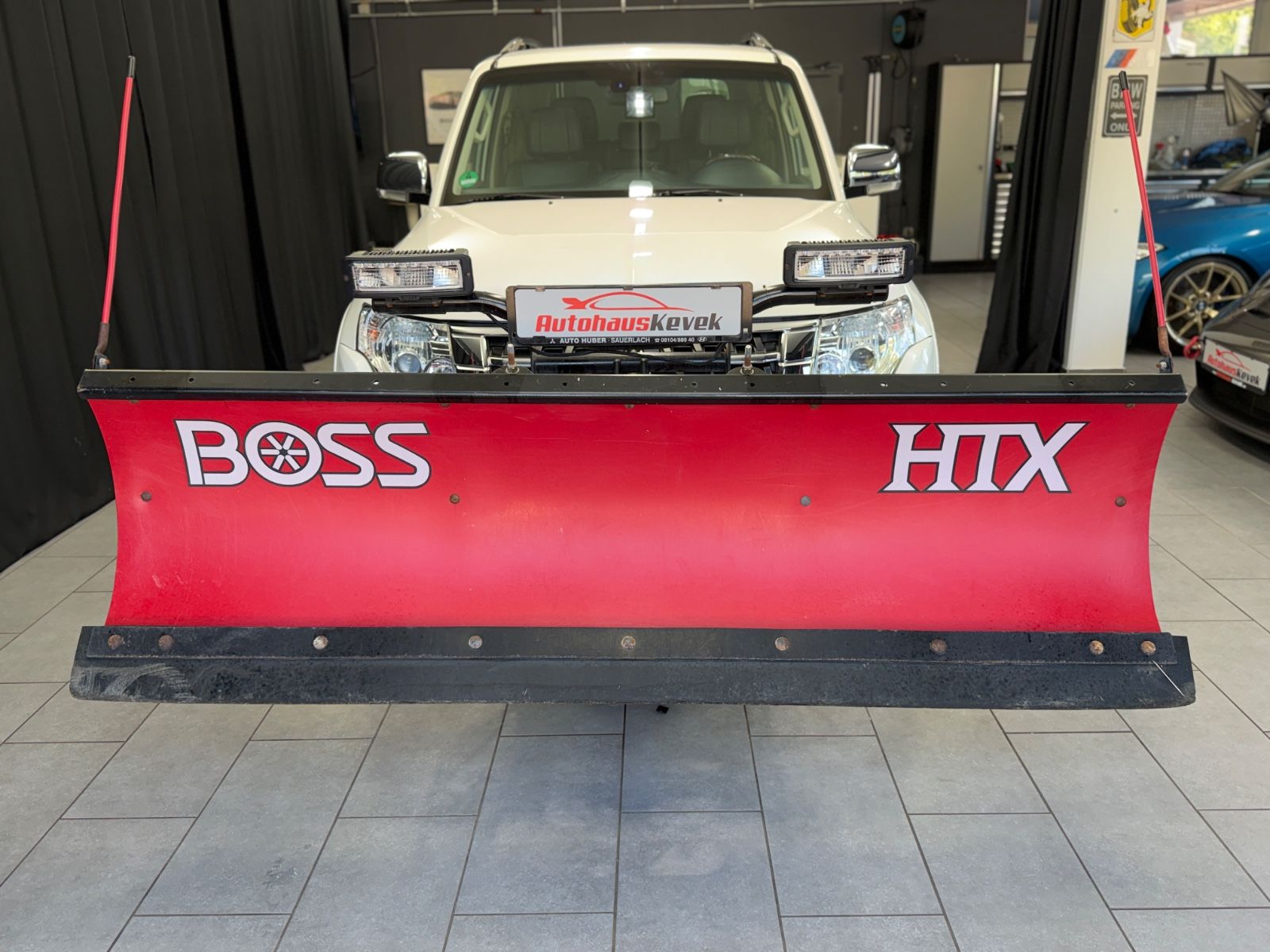 Fahrzeugabbildung Mitsubishi Pajero 3.2 DI-D Top|LEDER|NAVI|SCHNEESCHILD|BOSS