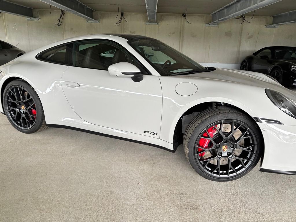 Porsche 992