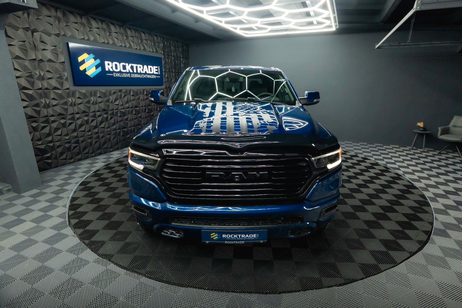 Fahrzeugabbildung Dodge RAM 5.7 V8 HEMI 4x4 OFFROAD Night Limited 19%