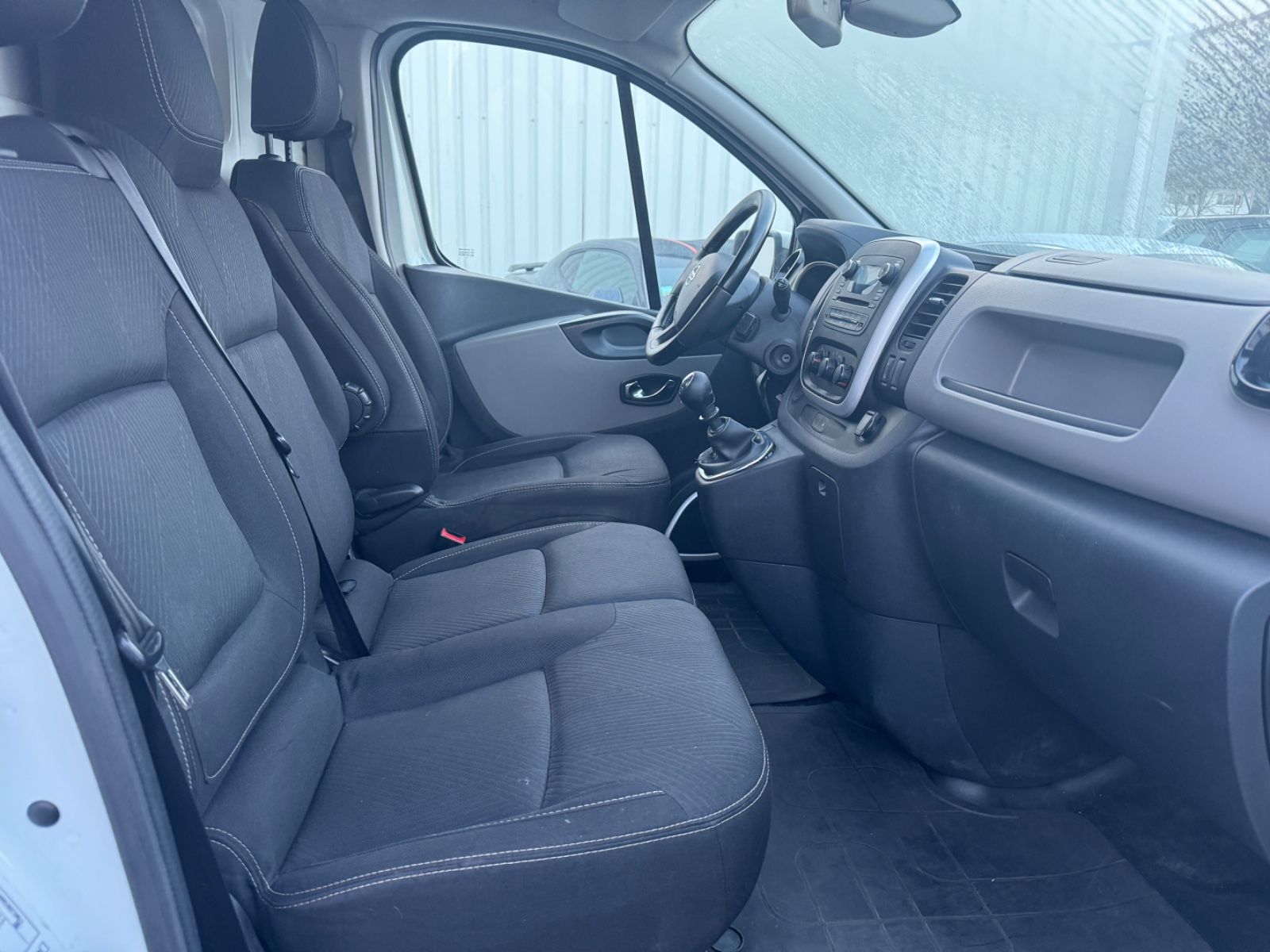 Fahrzeugabbildung Nissan NV300 Kastenwagen L2H1 Kamera+Klima