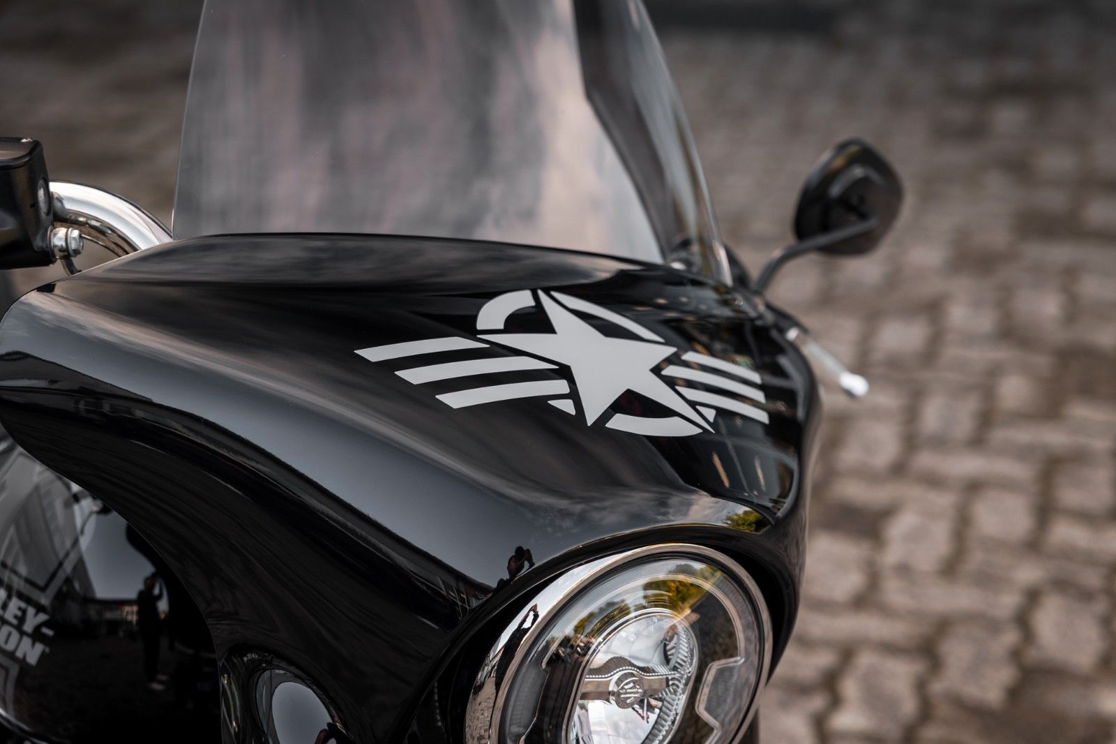 Fahrzeugabbildung Harley-Davidson FLSB Sport Glide Softail - JEKILL & HYDE STAGE 1