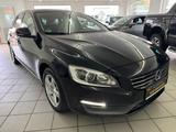 Volvo V60 Kombi Business Edition - Volvo V60: Business Edition