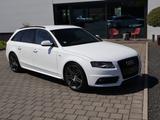 Audi A4 2.0TDI S line Sportpaket PLUS - Audi A4 aus 2011: Line