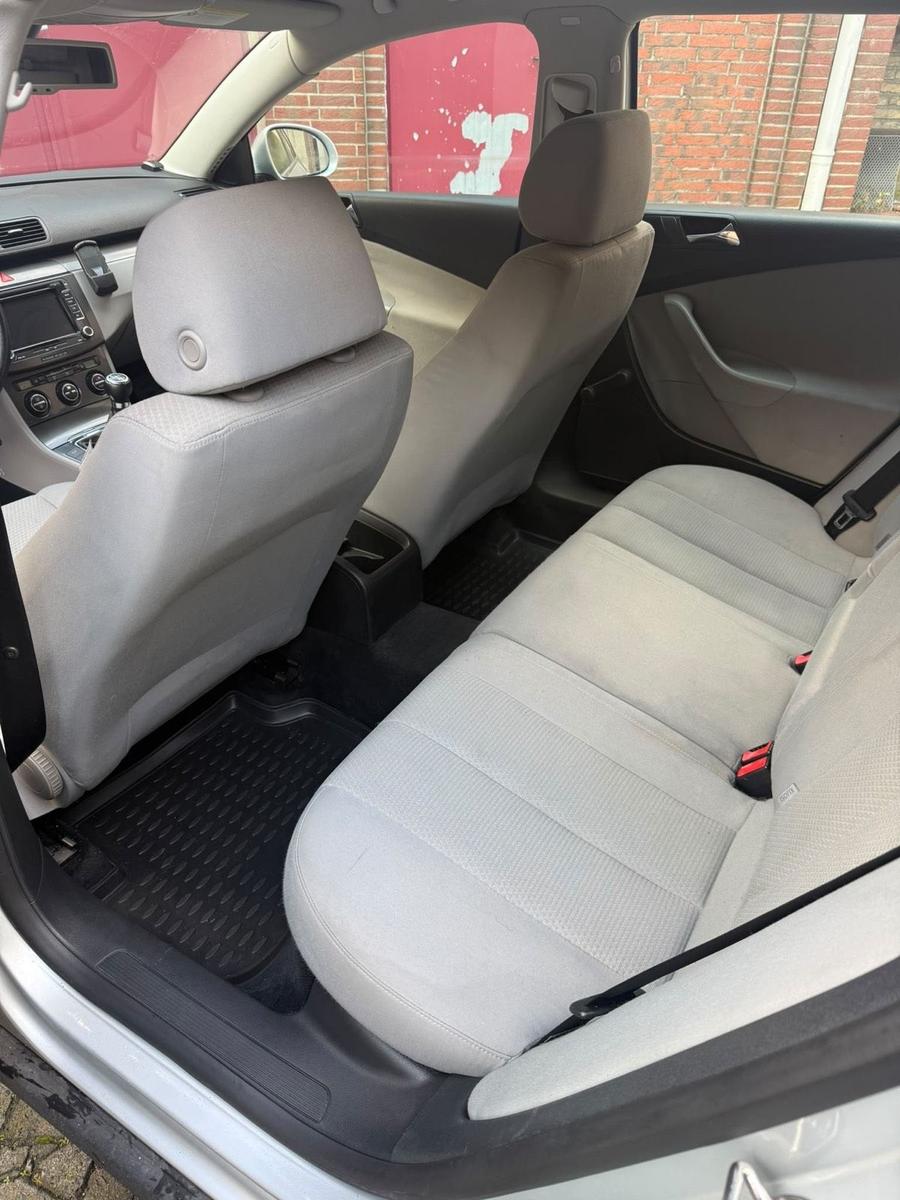 Volkswagen Passat 2006 — photo 10