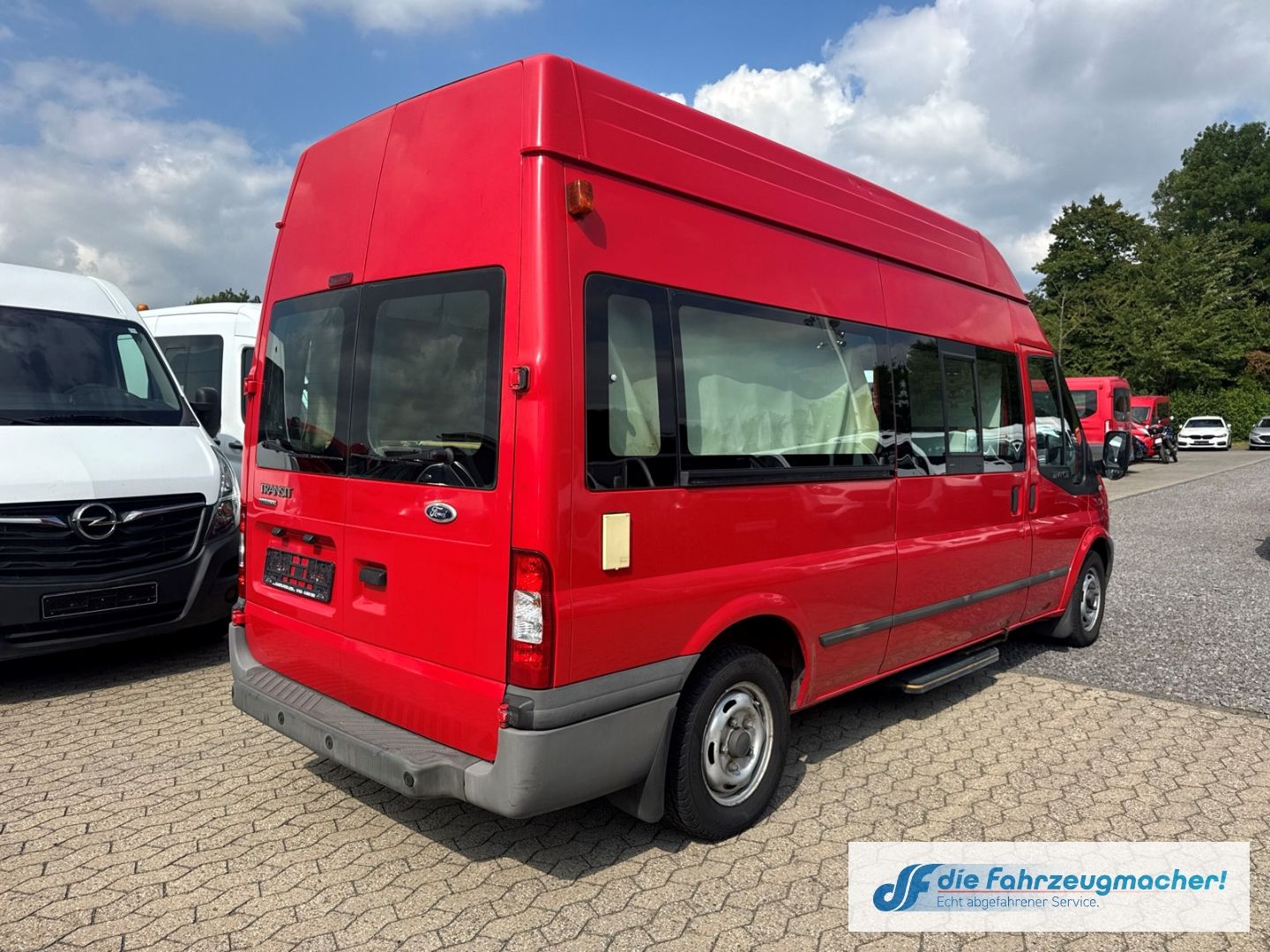 Fahrzeugabbildung Ford Transit Kombi FT 300 L 2.2 TDCI DPF Tel.-Vorb. P