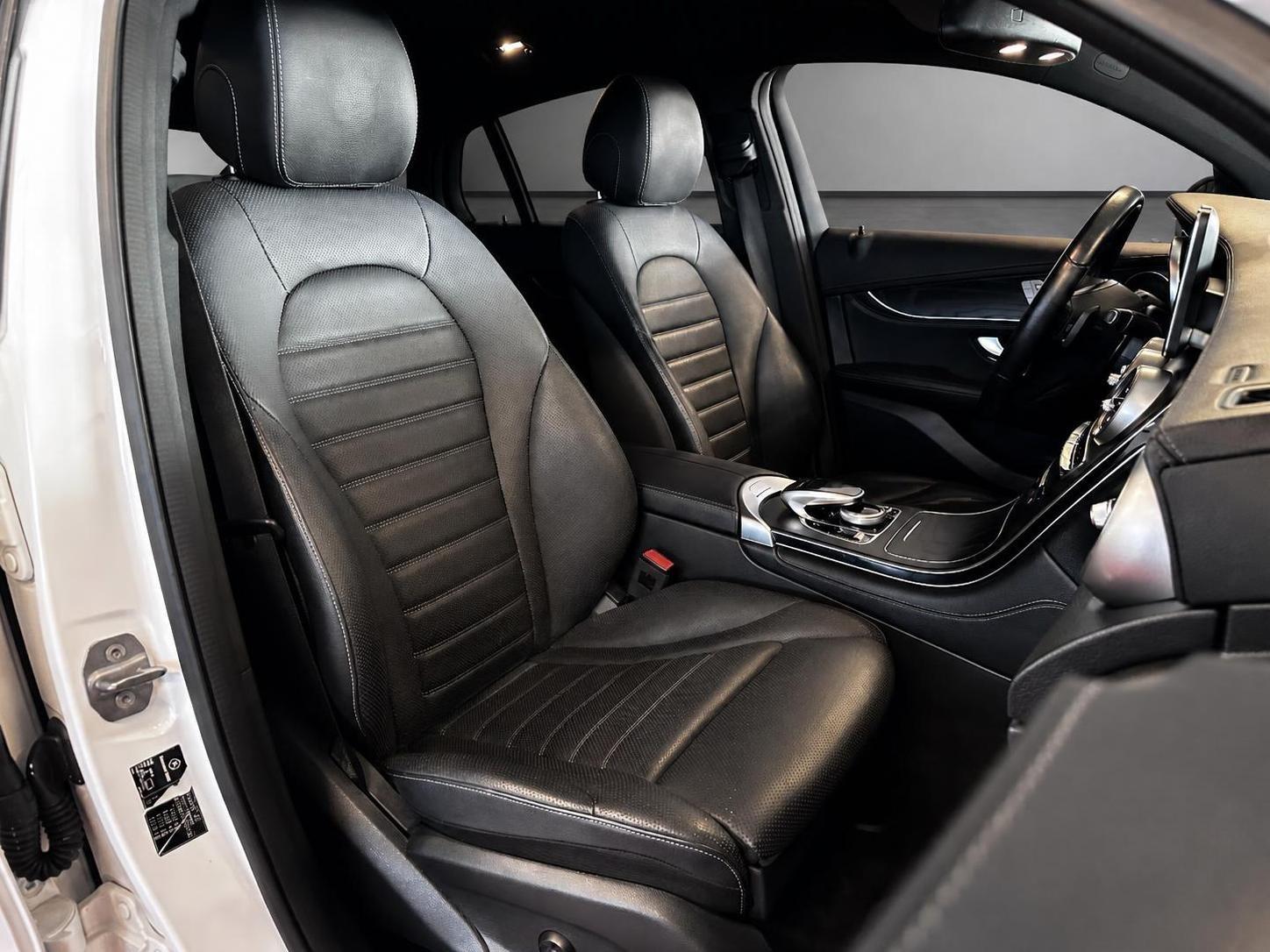 Mercedes-Benz GLC 300 Coupe  4Matic AMG Line  *1.Hd +TMP + LED