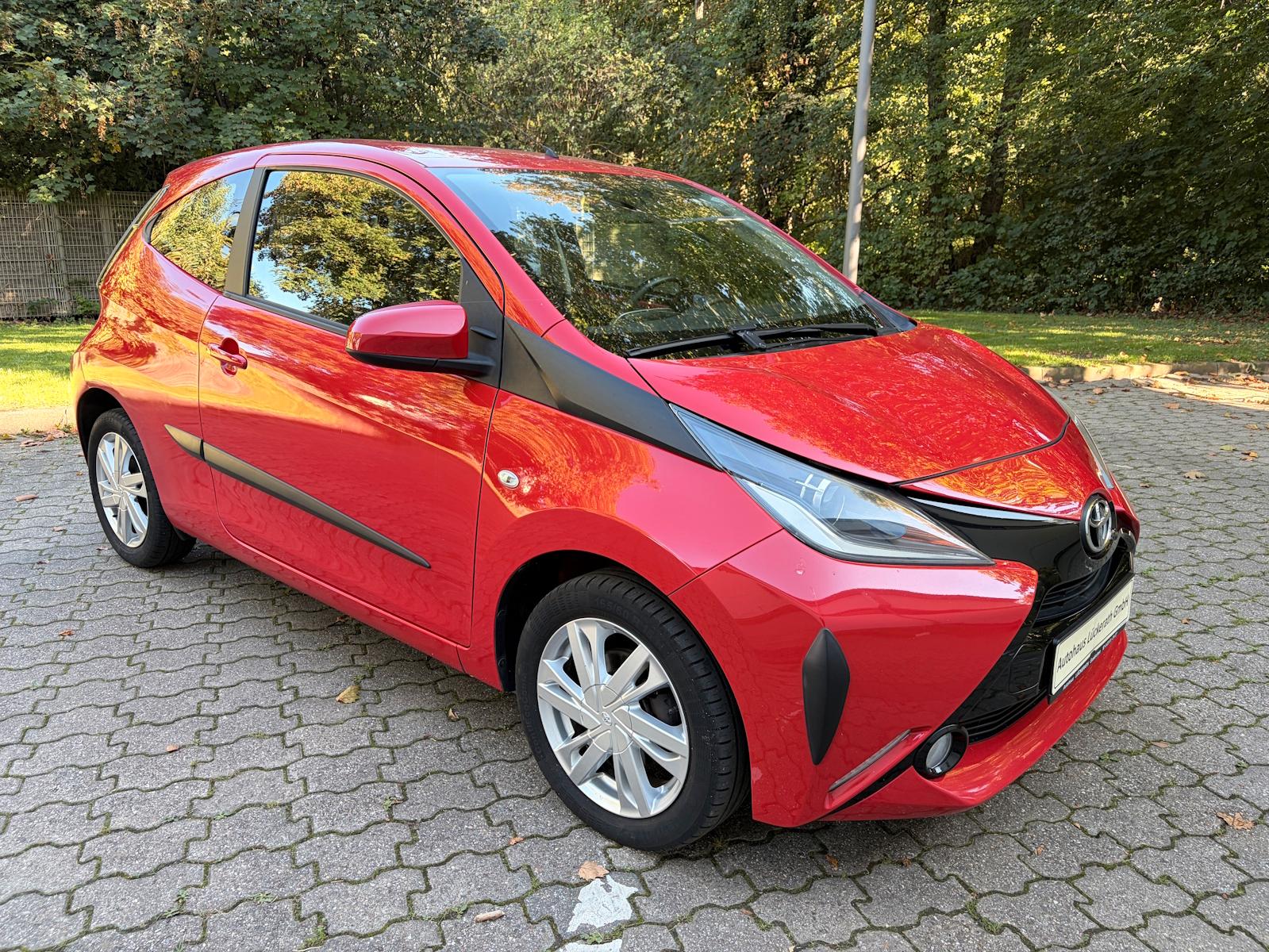 Toyota Aygo x-play touch