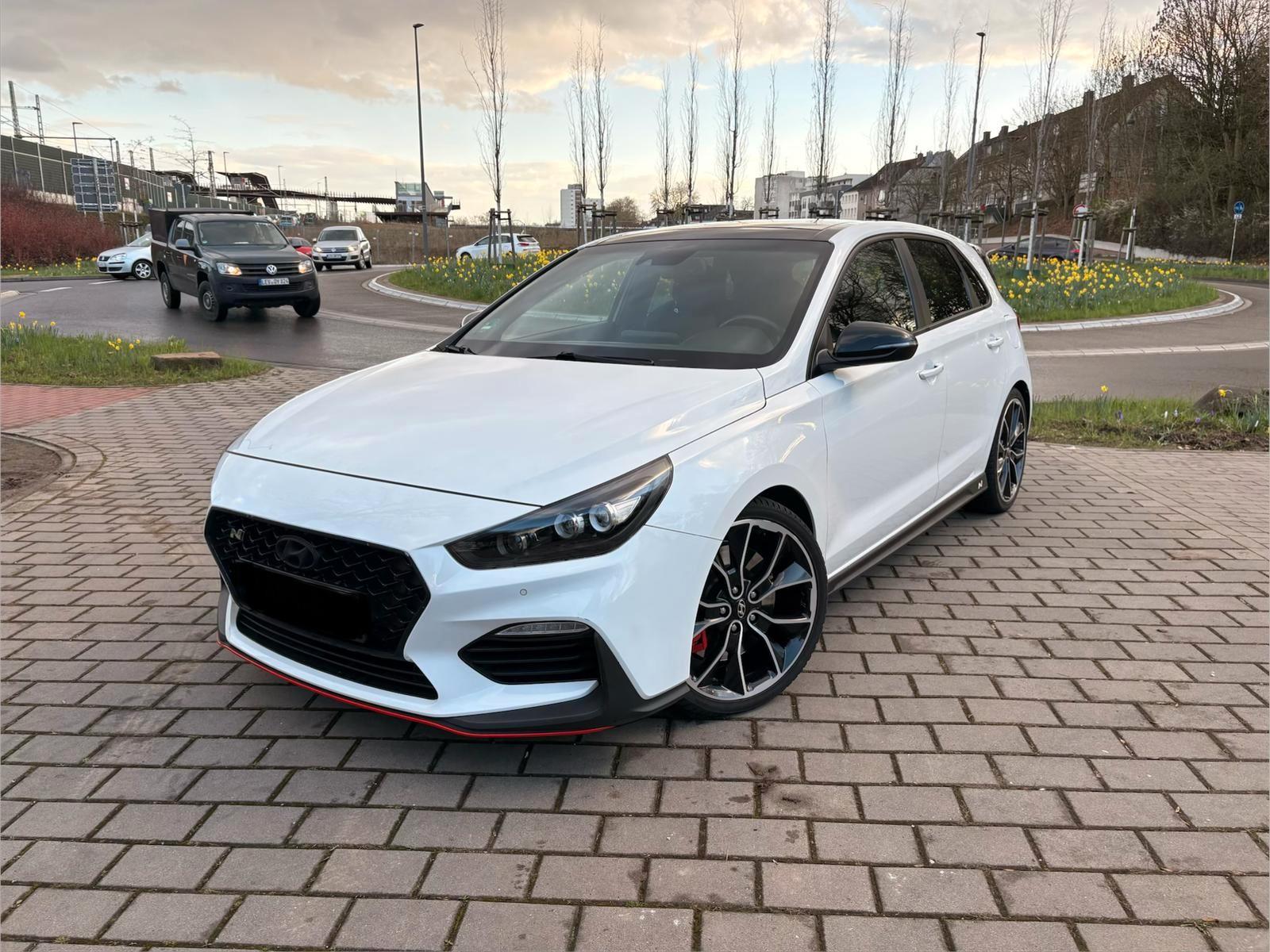 Hyundai i30N 2.0N-Performance - PANORAMA//KEYLESS/KAMERA