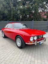 Alfa Romeo GTV - rote Alfa Romeo GTV