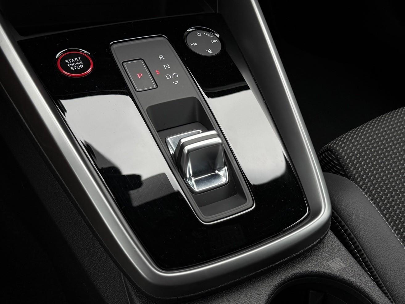Audi S3 2.0 TFSI quattro ACC/B&O/virtual/19'/RFK/TOP, миниатюра 22
