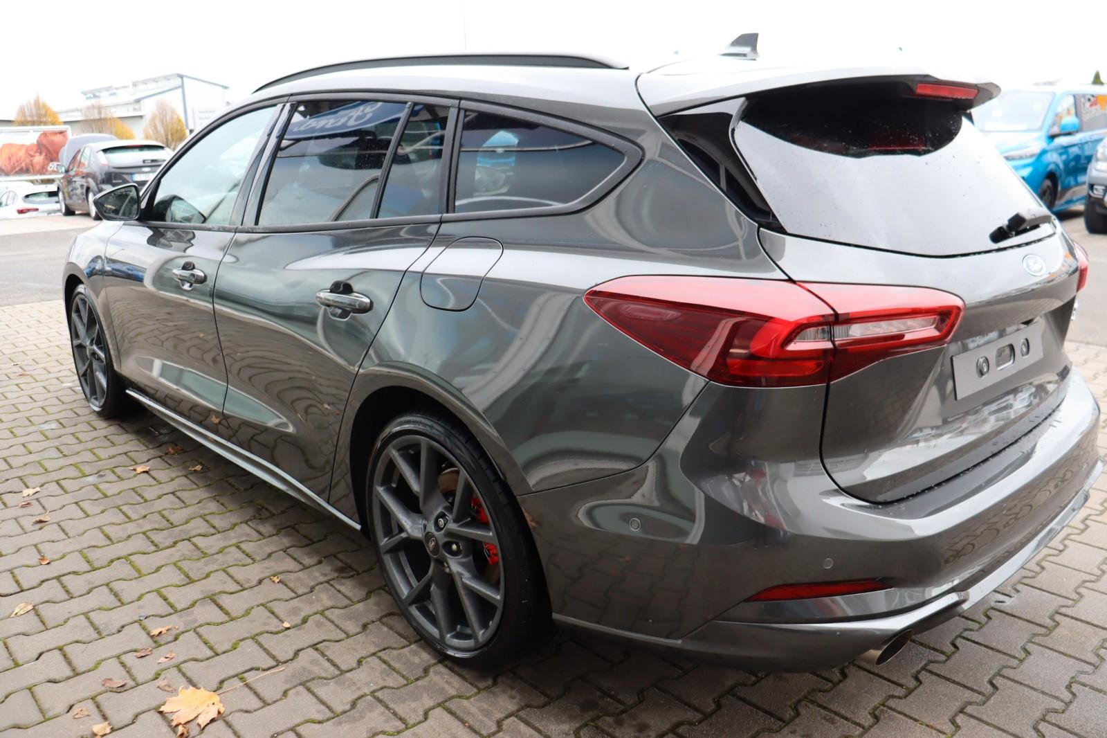 Ford Focus ST Turnier X 2.3 AUTOMATIK Matrix-LED