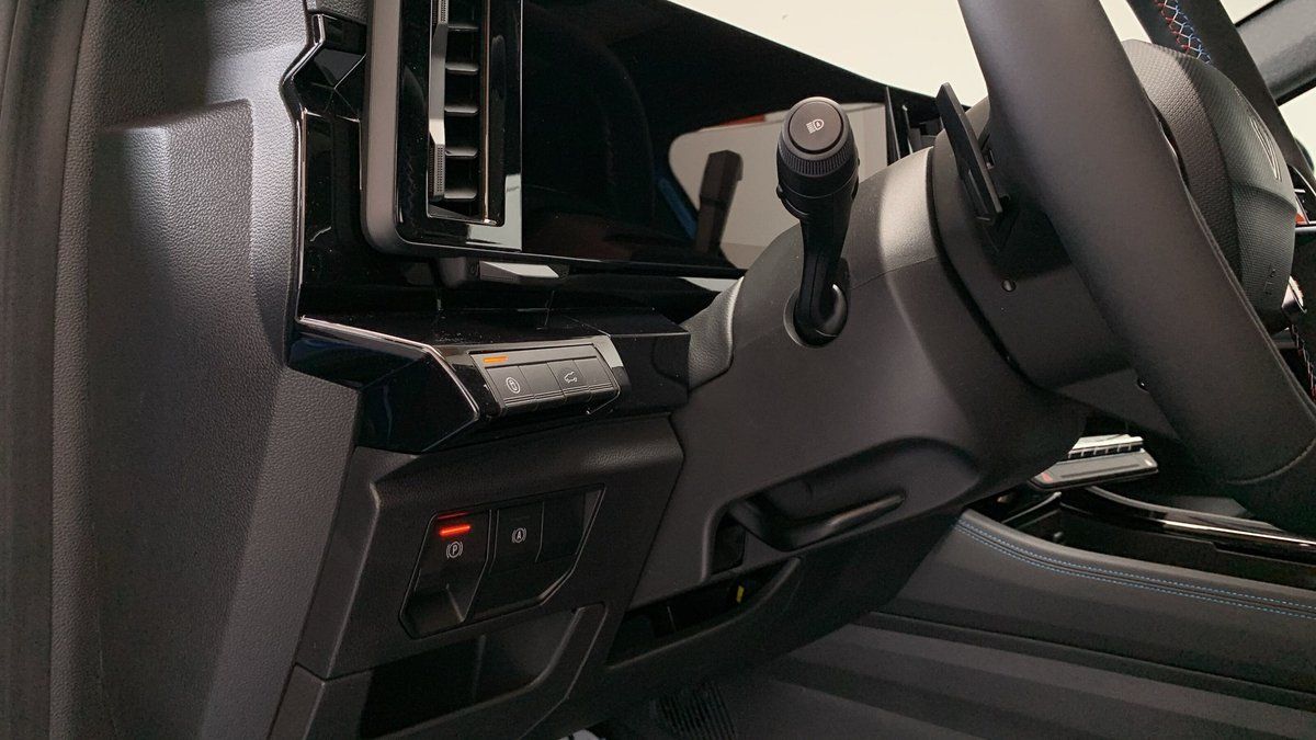 Renault Rafale - Bild 21