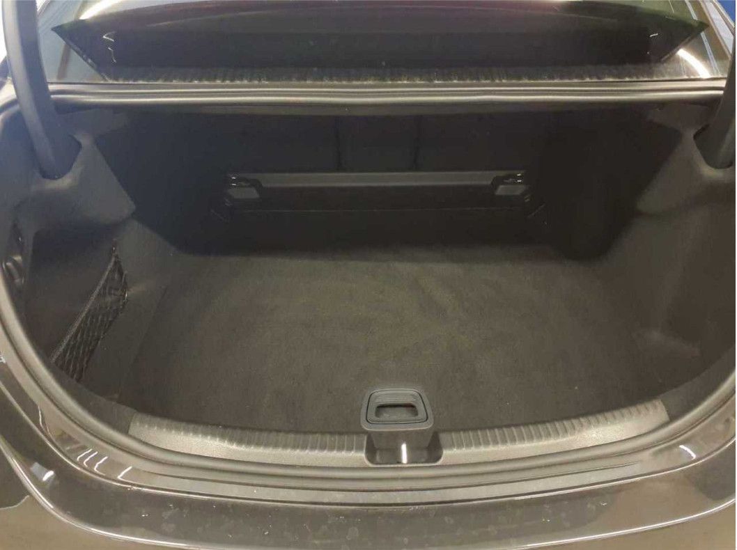 Fahrzeugabbildung Mercedes-Benz C 220d AT9 AMG Line LED/NAVI/VIRTU/HIFI/SHZ/AHK