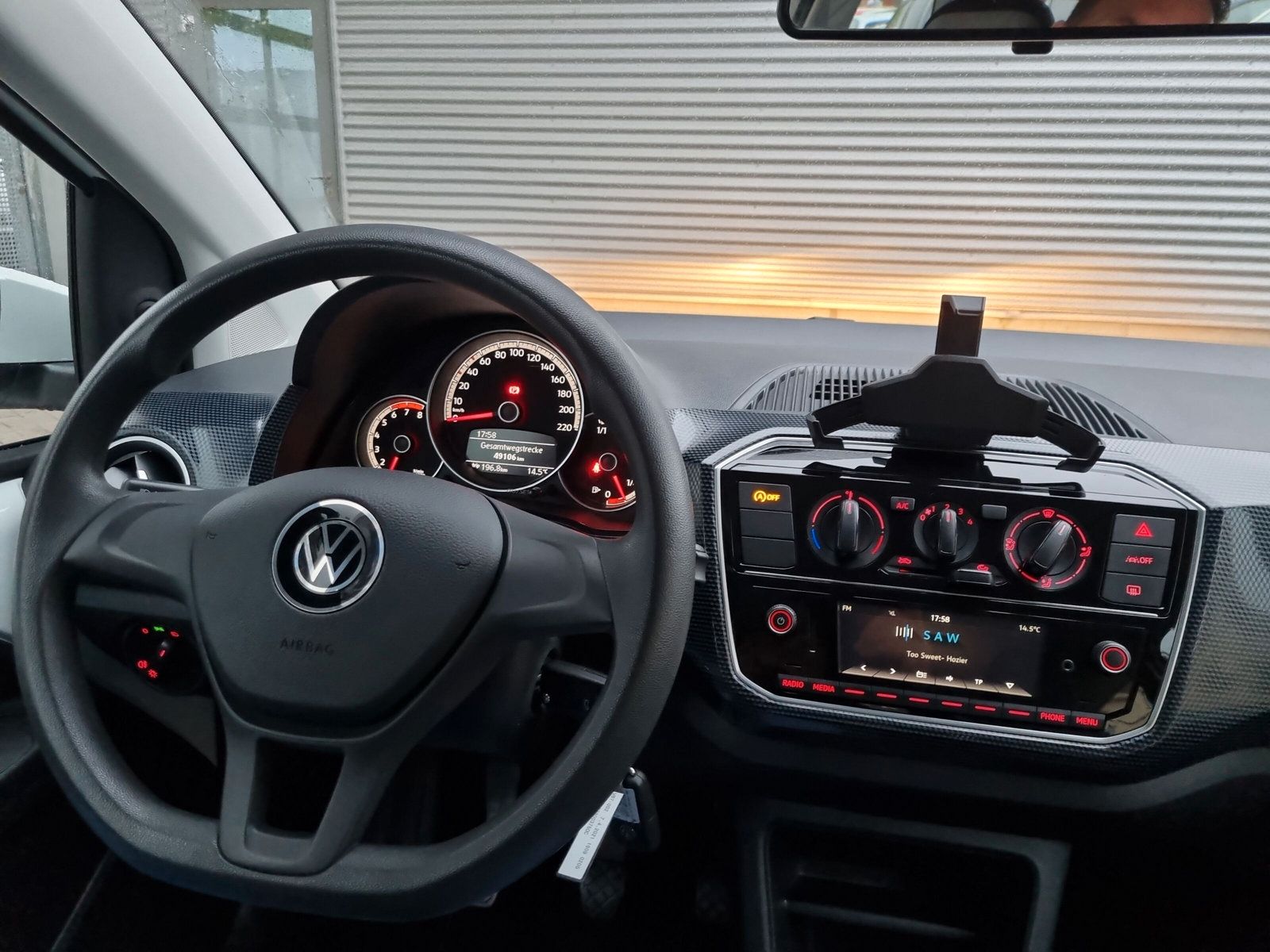 Fahrzeugabbildung Volkswagen up! 1.0 move up! KLIMA DAB+ ALLWETTER