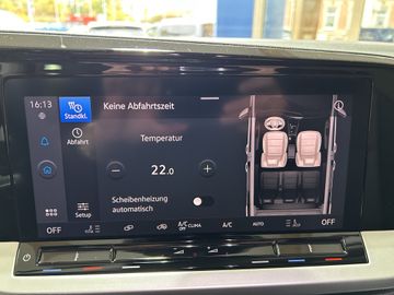 Ford Grand Tourneo Connect PHEV Titanium