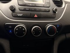 HYUNDAI i10 Classic KLIMA ISOFIX USB RADIO STOFF SITZE