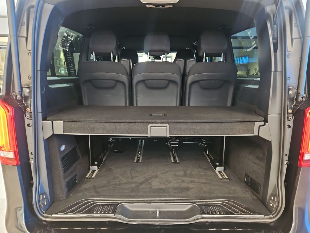 Fahrzeugabbildung Mercedes-Benz V 250 d Edition lang AMG 7 Sitze Standhz AHK LED