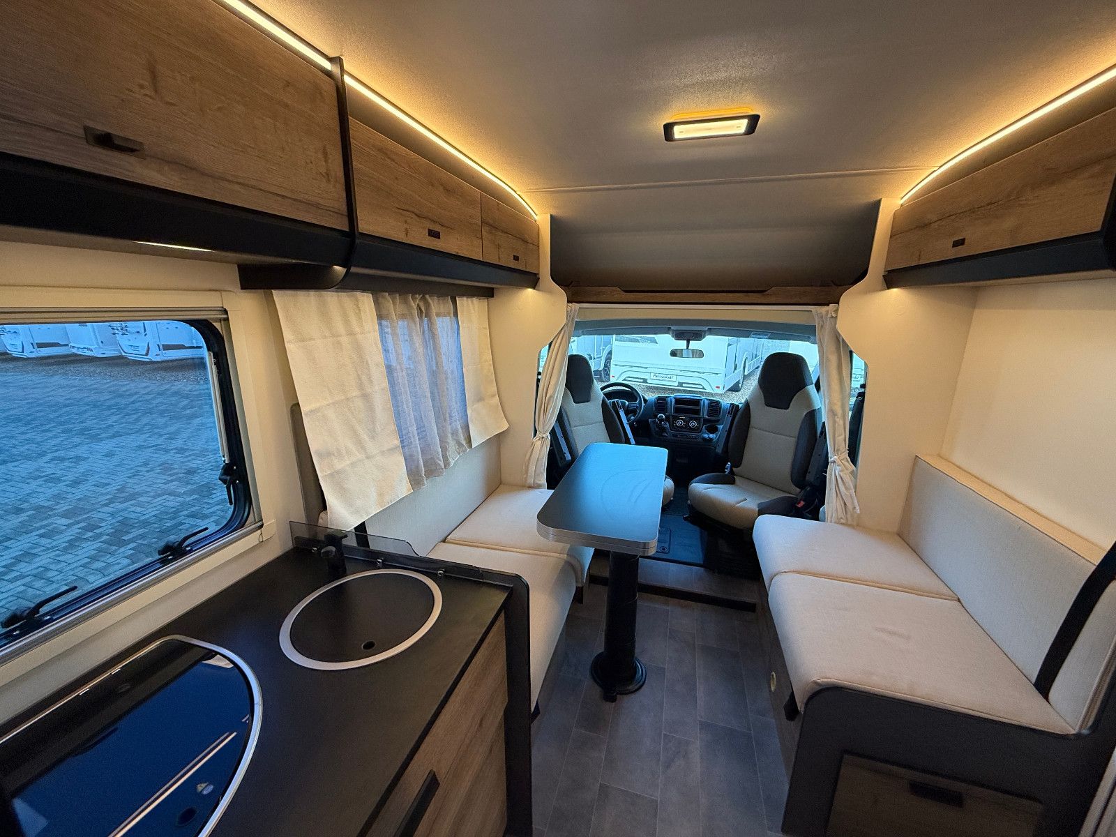 Fahrzeugabbildung XGO Dynamic 99 P - Modell 2026