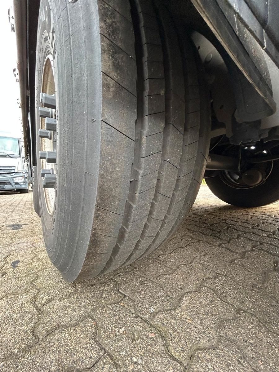 Fahrzeugabbildung Schmitz Cargobull Sattelcurtainsider SCS 24/L-13.62 EB