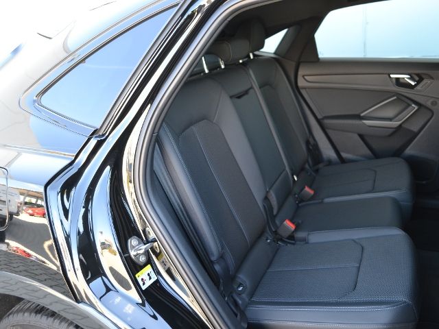 Q3 Sportback 35 TFSI S line OPTIK-SCHWARZ/LED/NA